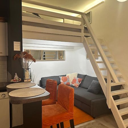 Castlehill Apartman The Perfect Blend Of Urban Living And Sightseeing Convenience Budapest Exterior foto